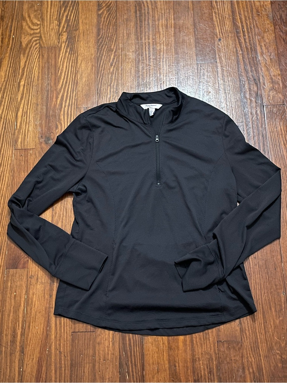 Tommy Bahama Womenâs Black Long-Sleeve Half-Zip Golf Pullover